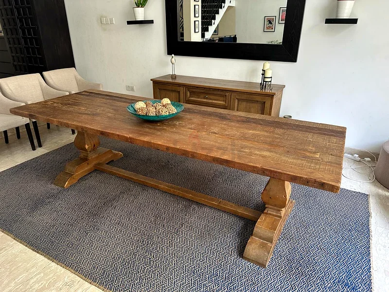طاولة طعام من بوتري بارن63188651857794111