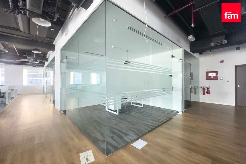 Vacant Office | Prime location | Spacious63195079745025111