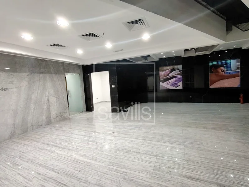 مجهز بالكامل، إطلالة على البحيرة، جاهز للانتقال63184684317825112