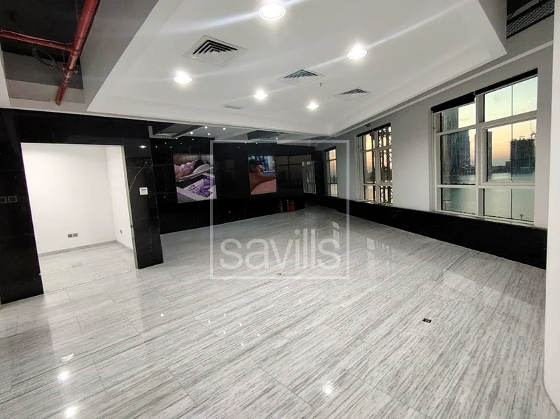 مجهز بالكامل، إطلالة على البحيرة، جاهز للانتقال63184684317825114
