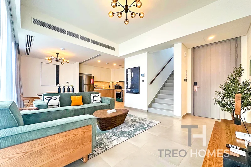 Fully Furnished | Brand New | Vacant Now629346873432331129
