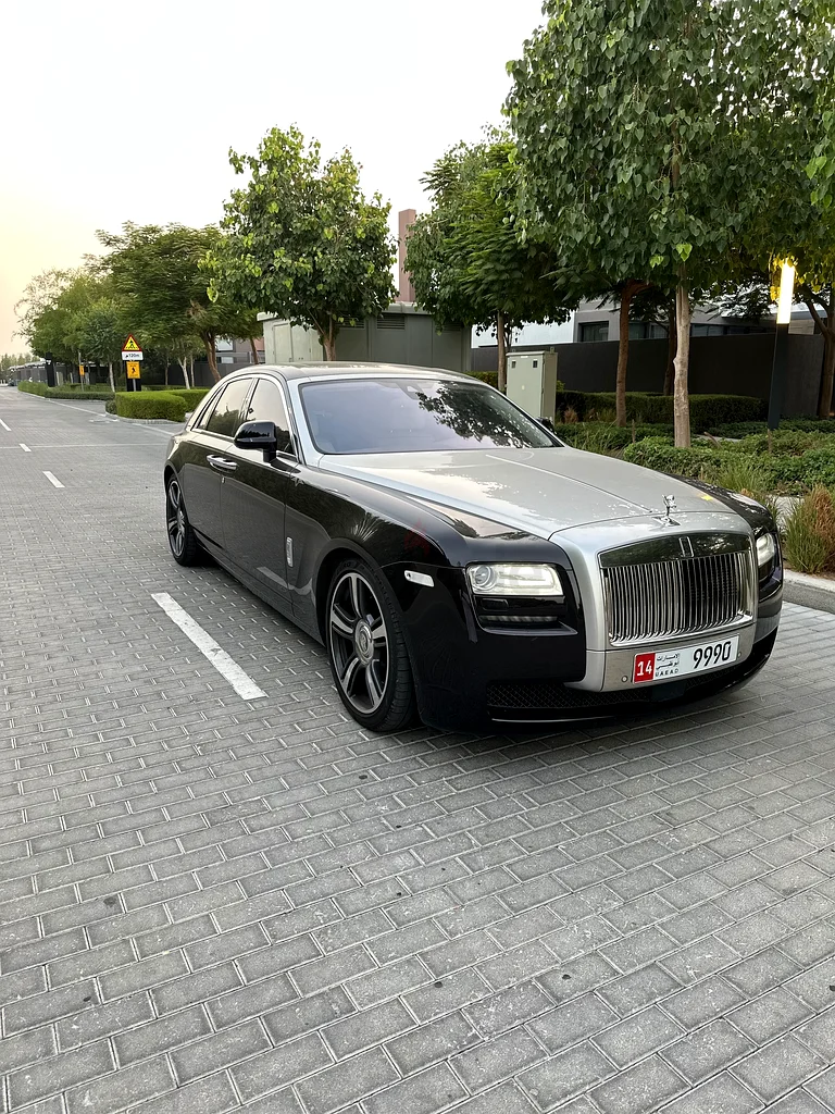 رولز رويس غوست منطقة الخليج للصيانة الكاملة في مركز الإمارات للسيارات (AGMC)  
السيارة وكأنها جديدة63173485657731113