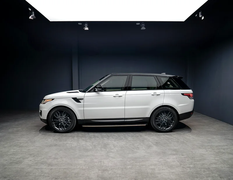 2,745x48 • 0% DP • 2017 Range Rover Sport SE Supercharged • Warranty Available • GCC •63158800199681111