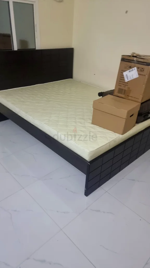 غرفة استوديو عائلية مفروشة بالكامل متاحة في بني ياس629316530914591110