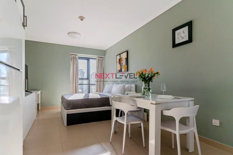 JLT Cluster Goldcrest Executive63817694037379111