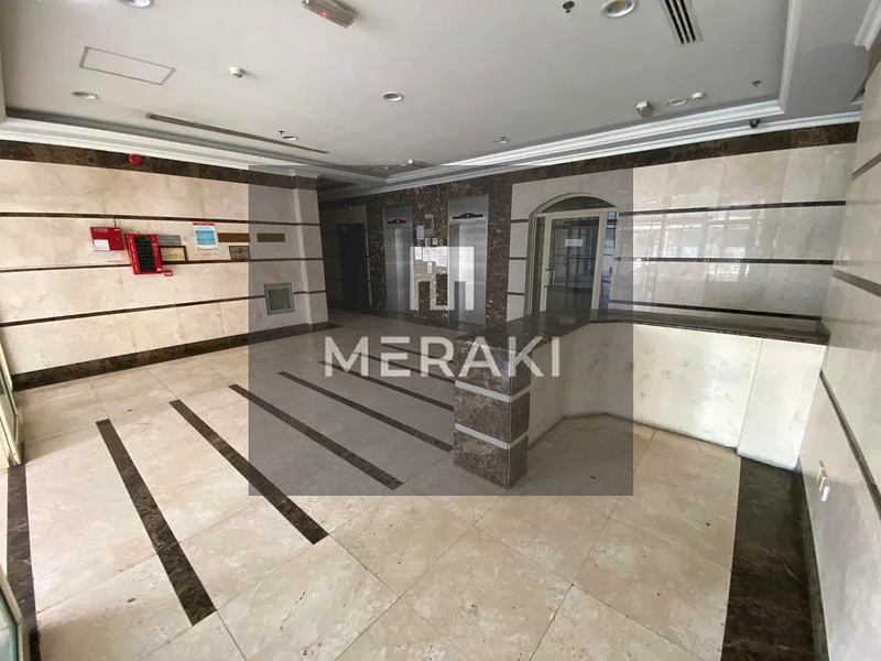 مبنى تجاري للبيع63195060060803114