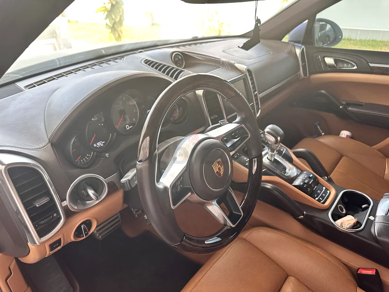 Clean Title Cayenne S63156541636611112