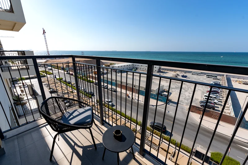 Contemporary La Mer 1BR w/ Beach Access63828583412353113