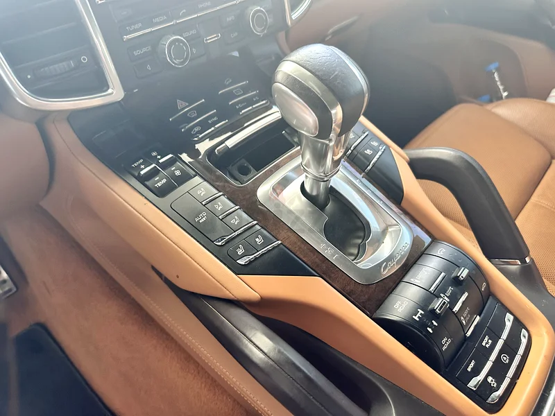Clean Title Cayenne S63156541636611114
