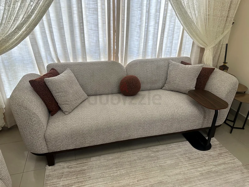 طقم أثاث غرفة معيشة أنيق ومريح63208385158146111
