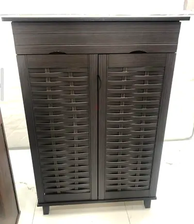 Elegant Wooden Shoe rack Cabinet with Stylish Lattice Design