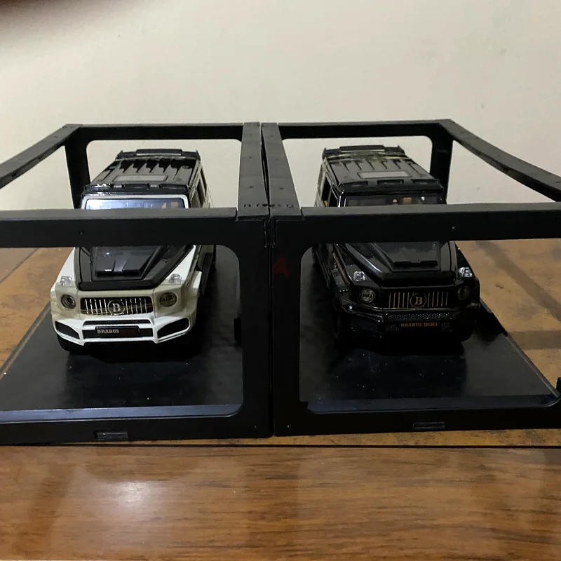2 G-Class car models for decoration repair63192095936641113