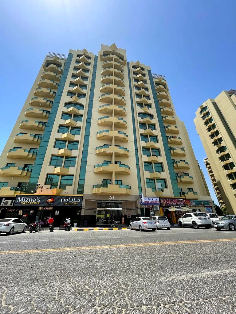 شقة واسعة من غرفتي نوم وممر متوفرة للبيع في أبراج الرشيدية، عجمان63187209274625111
