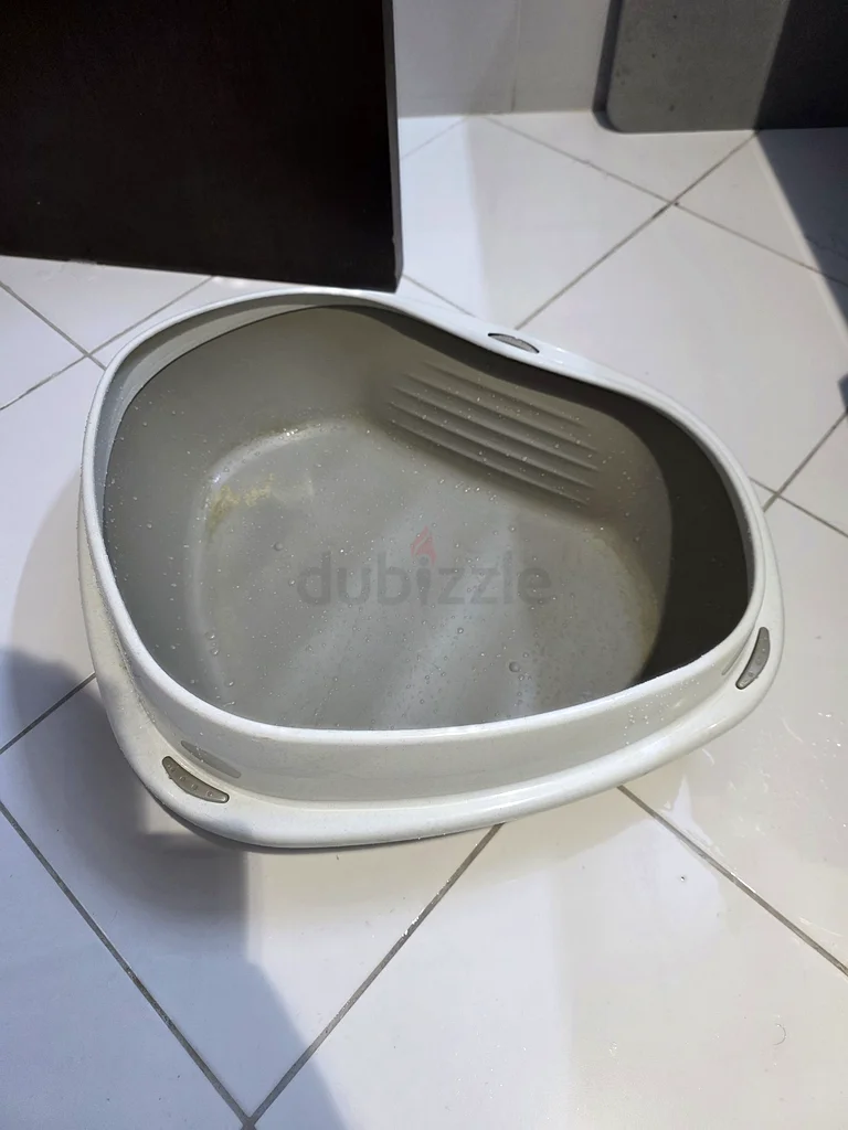 علبة رمل للقطط63232158746371111