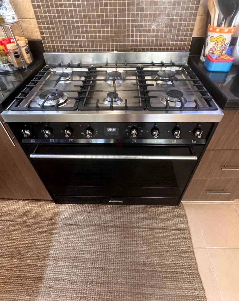 سميج طراز جديد، طقم طهي بـ 6 شعلات غاز مع فرن كهربائي مدمج63170851671043112