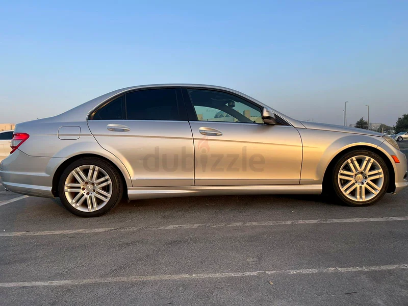 Mercedes Benz c300. fresh japan import. top of the line.63148170024833113