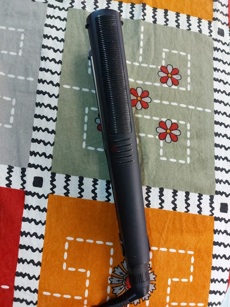 Hair straightner63171312664834112