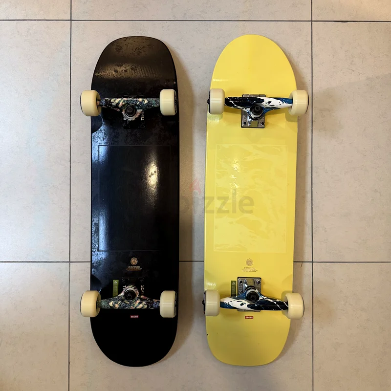 2 Skateboards Globe Complete with stand [NEVER BEEN USED]63246246903043114