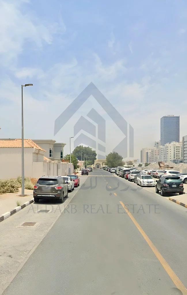 For Sale: Residential & Commercial Land in Al Khalidiyah - Sharjah63183715102978112