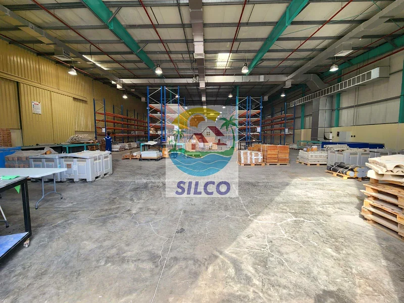 Fully insulated / AED 600 per SQM / Industrial area63165232107394112
