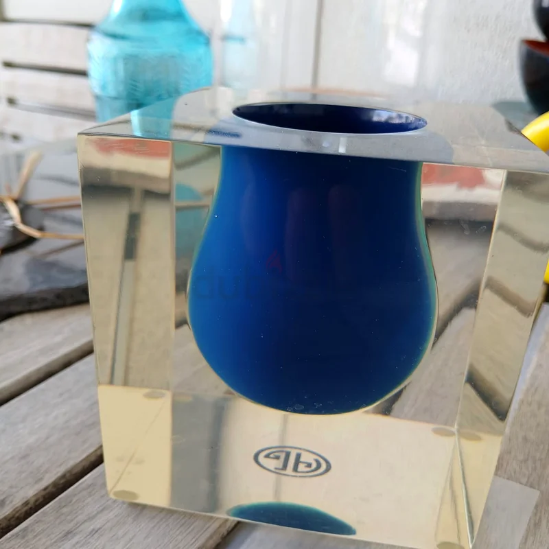 Unique Art Glass Vase in Clear Acrylic from Kartell design store632262768688651128