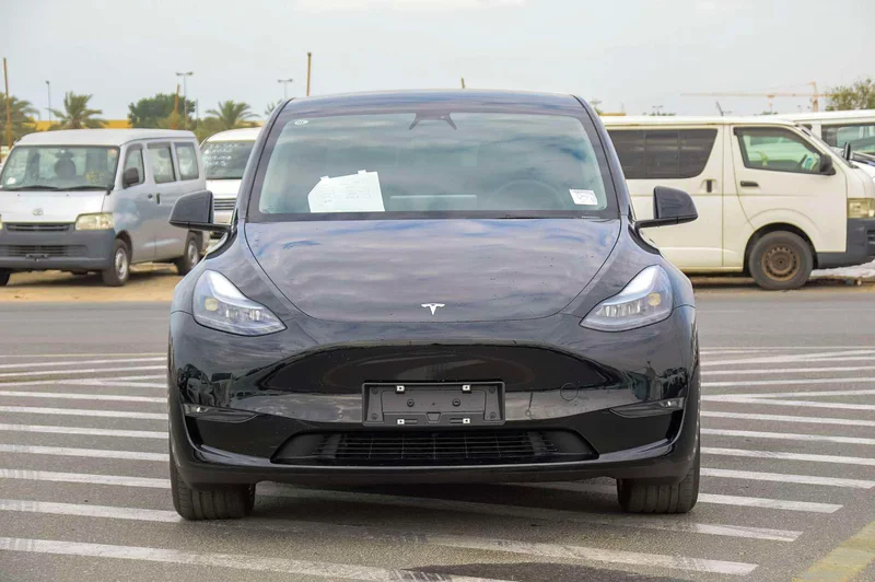 TESLA MODEL Y LONG RANGE ELECTRIC SEDAN 202263134989587330111