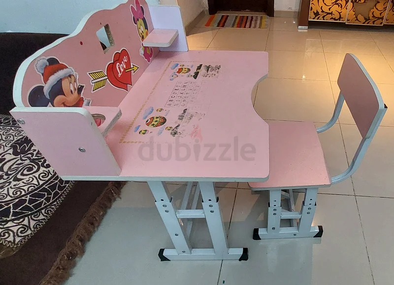 مجموعة دراسة لطيفة وعملية للأطفال63218314348801113