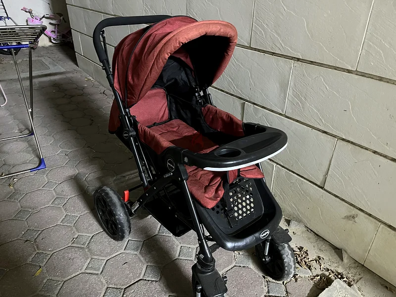 عربة أطفال63206385569539114