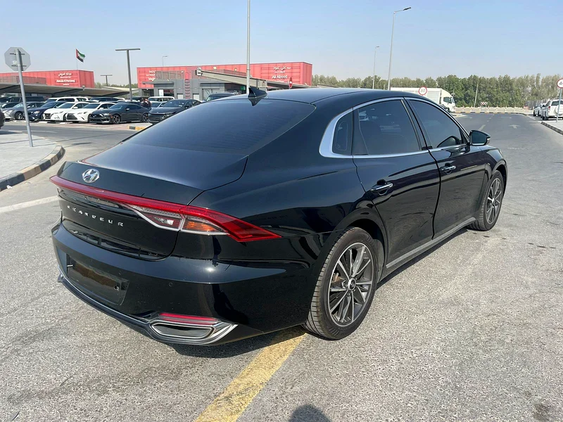 Hyundai Azera-202063157444268034113