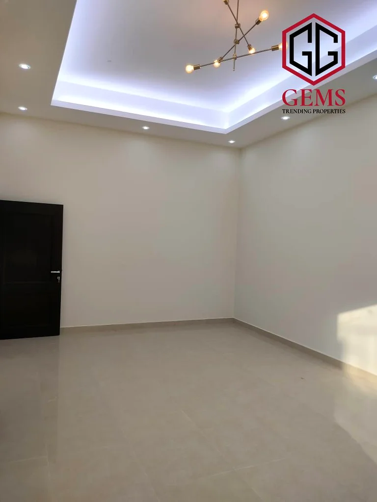 مشرقة وواسعة | غرفة الخادمة | الحديقة62937619052930113