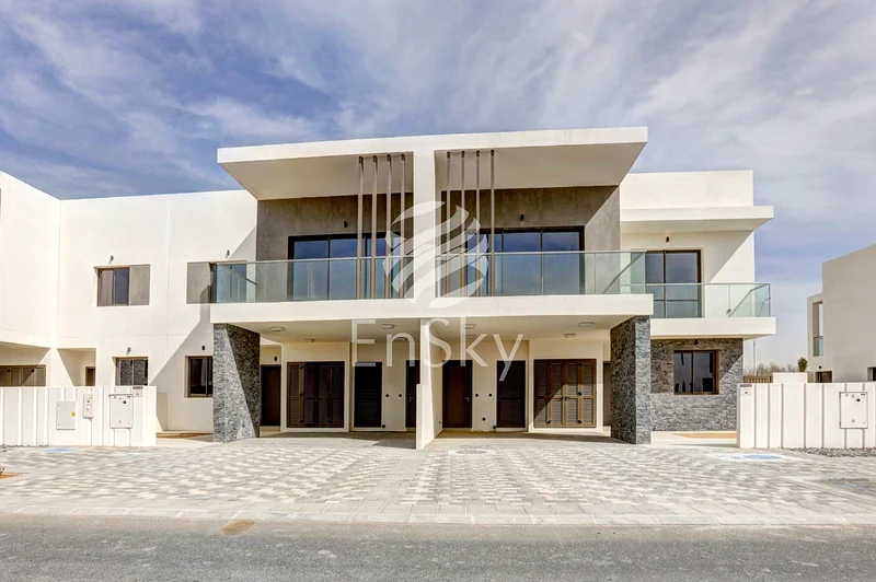 Luxurious 3BHK+Maid| Single Row|  Prime Location63173135120003112