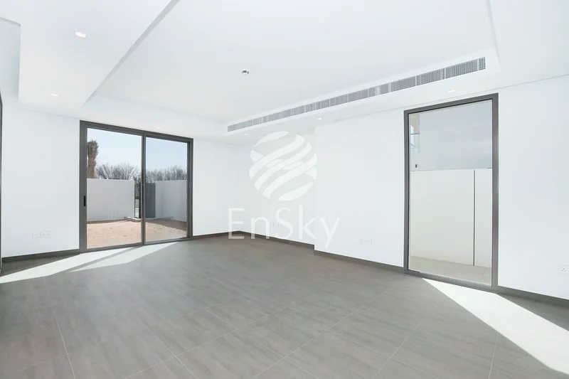 Luxurious 3BHK+Maid| Single Row|  Prime Location63173135120003114