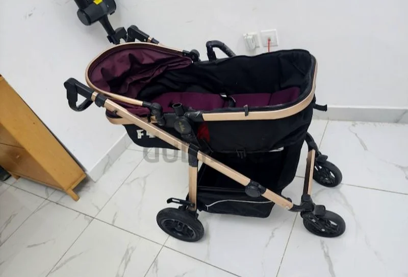 عربة أطفال أنيقة ومريحة للبيع!63206385576834112
