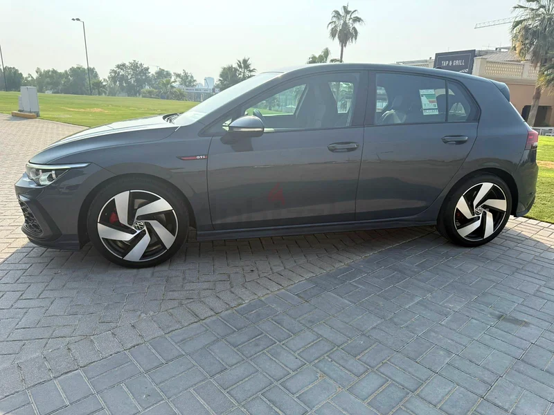 Gold GTI 2022 GCC AGENCY MAINTAINED under warranty63224789550466113