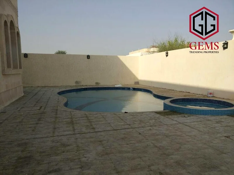 عالية الجودة | غرفة الخادمة | مصعد | مسبح خاص63654978853377112