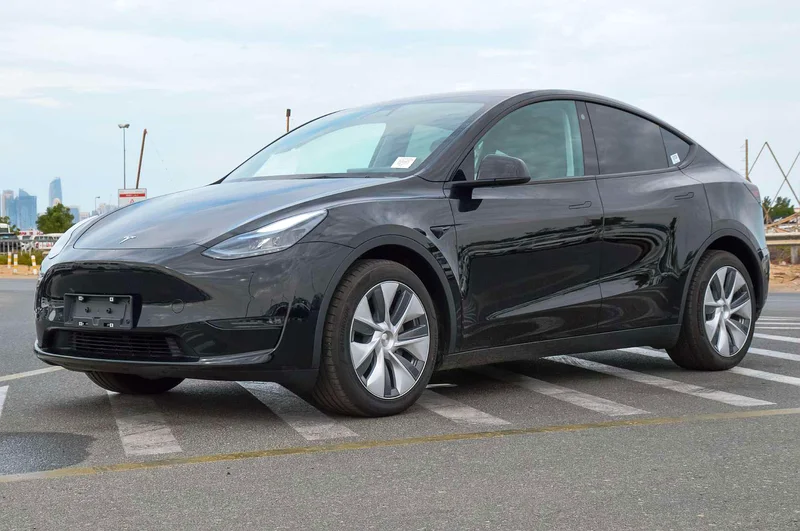 TESLA MODEL Y LONG RANGE ELECTRIC SEDAN 202263134989587330112