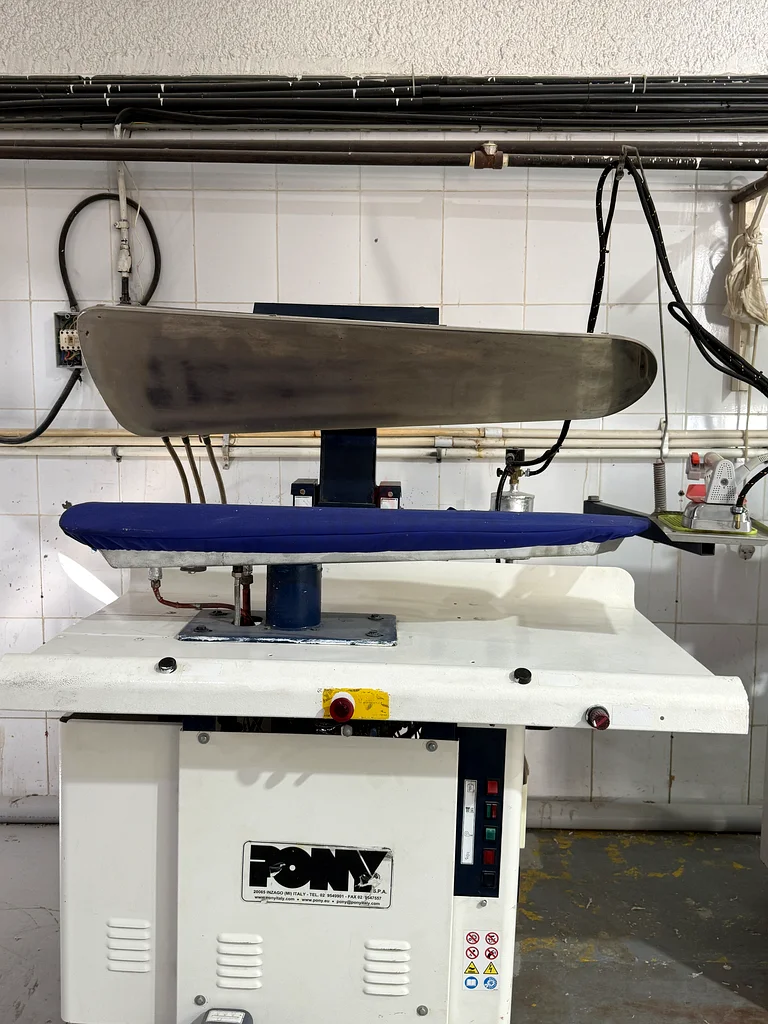 LAUNDRY UTALILTY PRESS632576323920671128