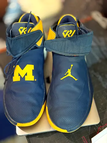 Nike Air Jordan Why Not Zer0.1 Michigan Blue yellow AA2510-405 - Limited edition