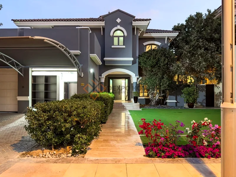Stunning 4-Bedroom Villa with Spectacular Views | Palm Jumeirah, Dubai63654982695809111