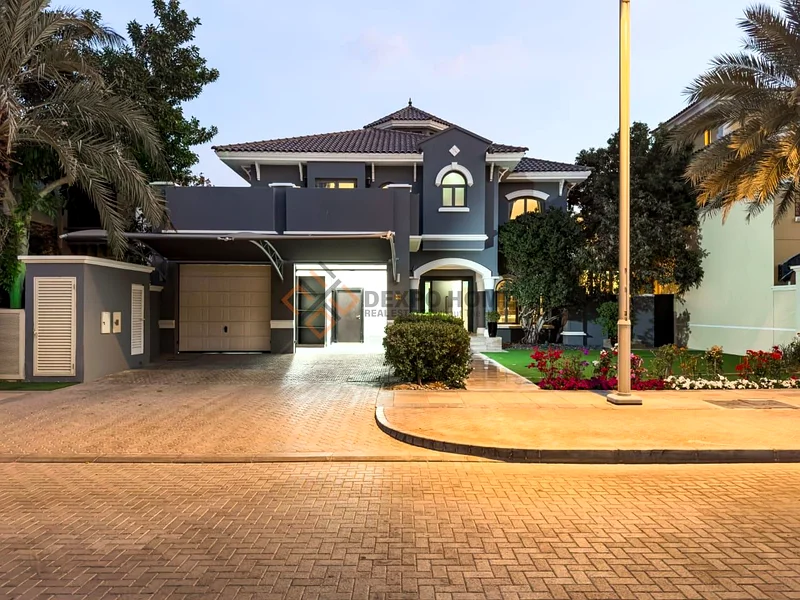 Stunning 4-Bedroom Villa with Spectacular Views | Palm Jumeirah, Dubai63654982695809110
