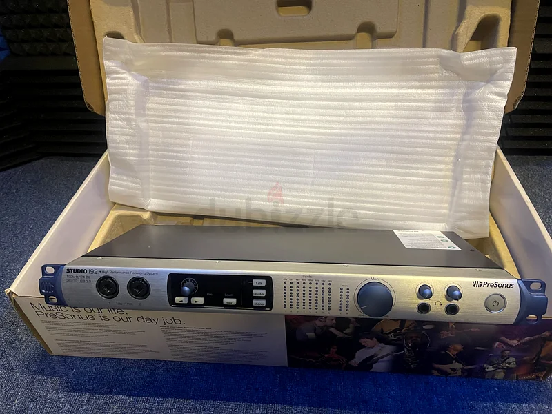 PreSonus Studio 192 Professional Audio Interface  
USB 3 (8 inputs / 26 input/output)  
Like-new condition / Shipping available63230187400835112
