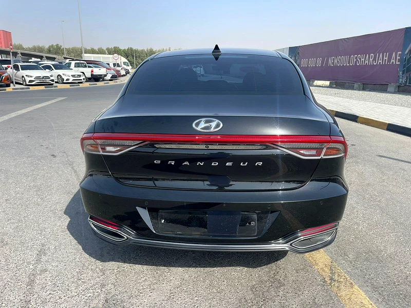 Hyundai Azera-202063157444268034111