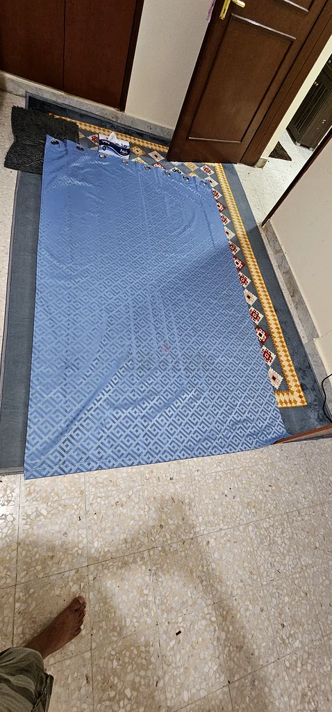ستائر أنيقة زرقاء وسوداء مع قضيب وقطب للبيع!63222844246146114
