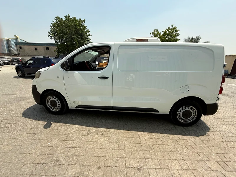2018 Chiller Van, Automatic63222806102145114