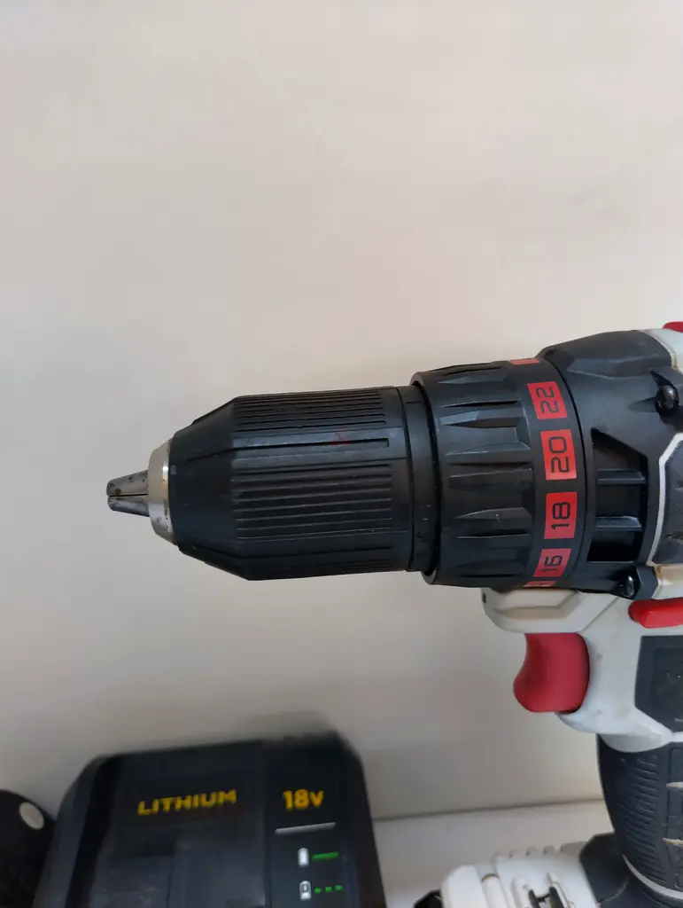 PORTER CABLE/ STANLEY Tighter 18.v63220317583746111