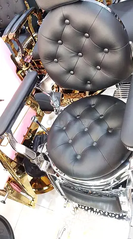 Luxurious Black Tufted Chair for Elegant Spaces