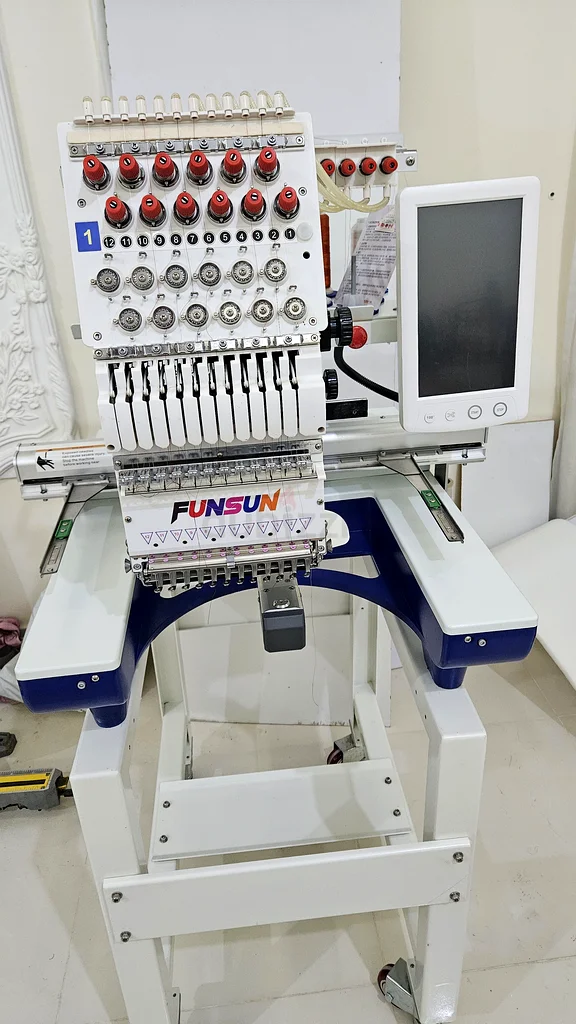 ماكينة تطريز متعددة الإبر ذات جودة عالية للبيع63258142474498111