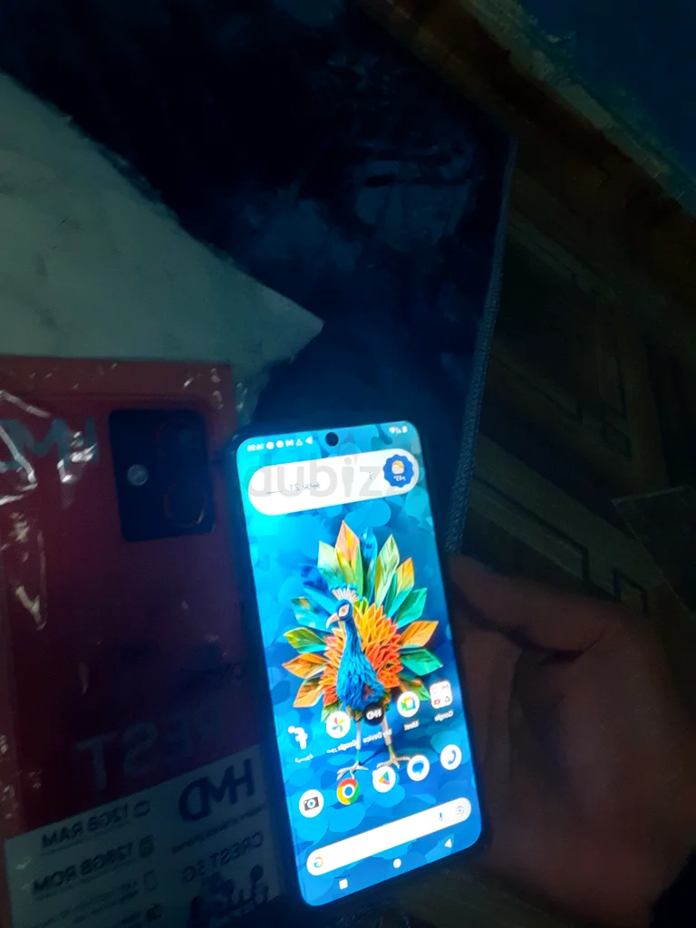 Mobile hmd crest63215874042883112
