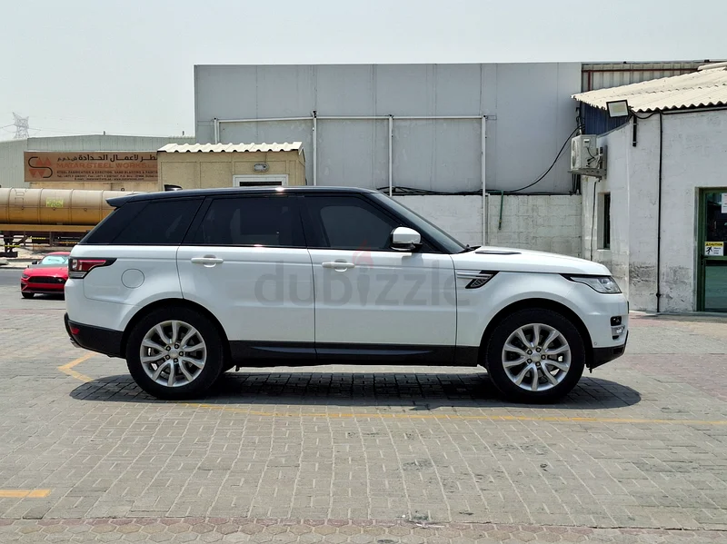 AED 2038/month | 2017 Land Rover Range Rover Sport HSE | GCC Specs | Ref#33187363158800281346113