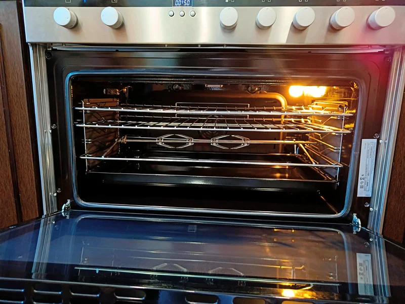 موقد كهربائي سيراميك من ماركة SIEMENS، أحدث موديل، بـ 5 شعلات، مقاس 90 × 60 سم63170402700033113
